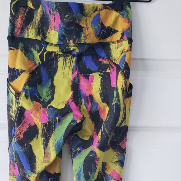 Lululemon Invigorate High-Rise Tight 25" Size 10 - Picture 6 of 15